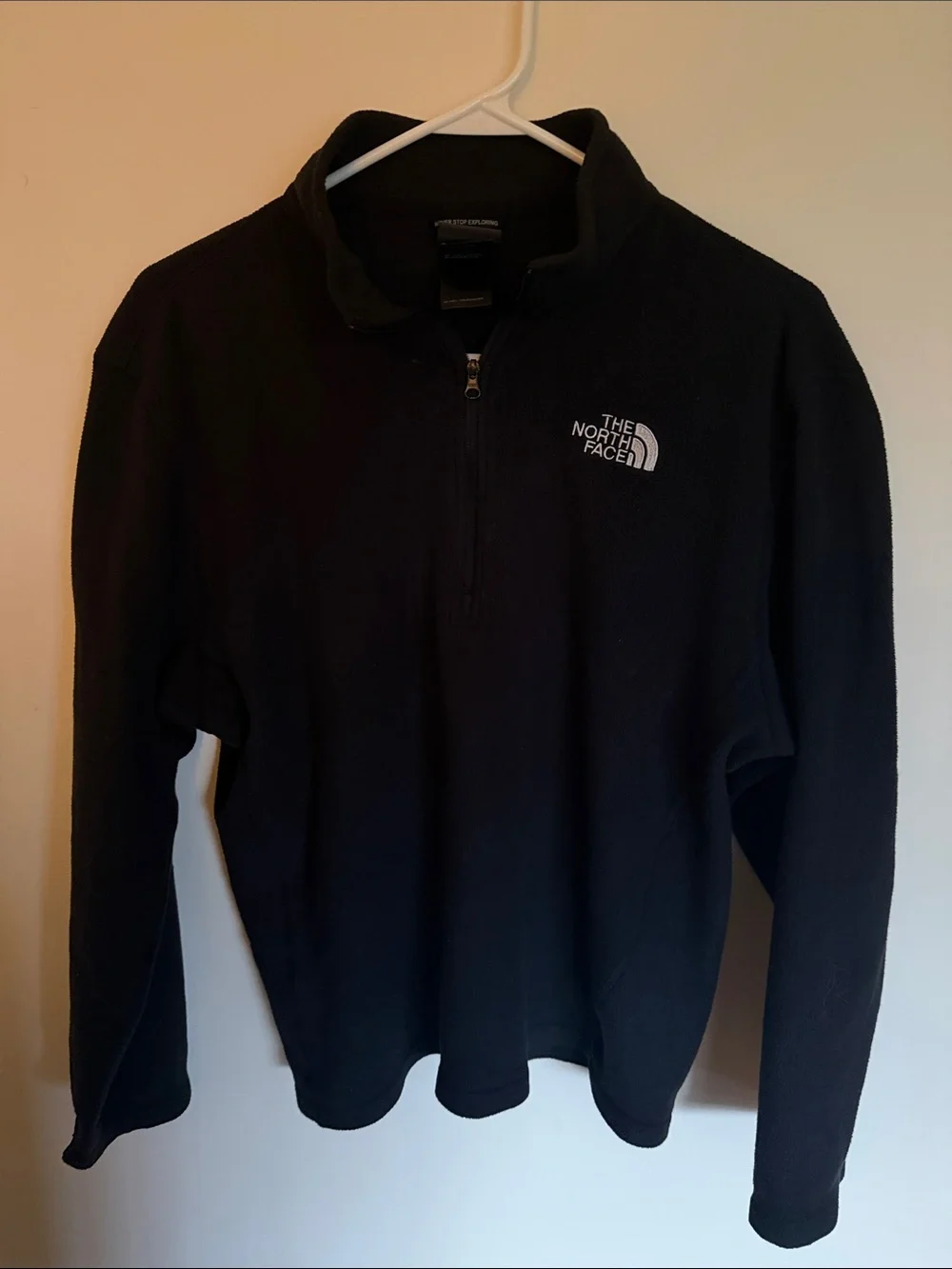 The North Face Men’s Black Half-Zip Fleece Pullover